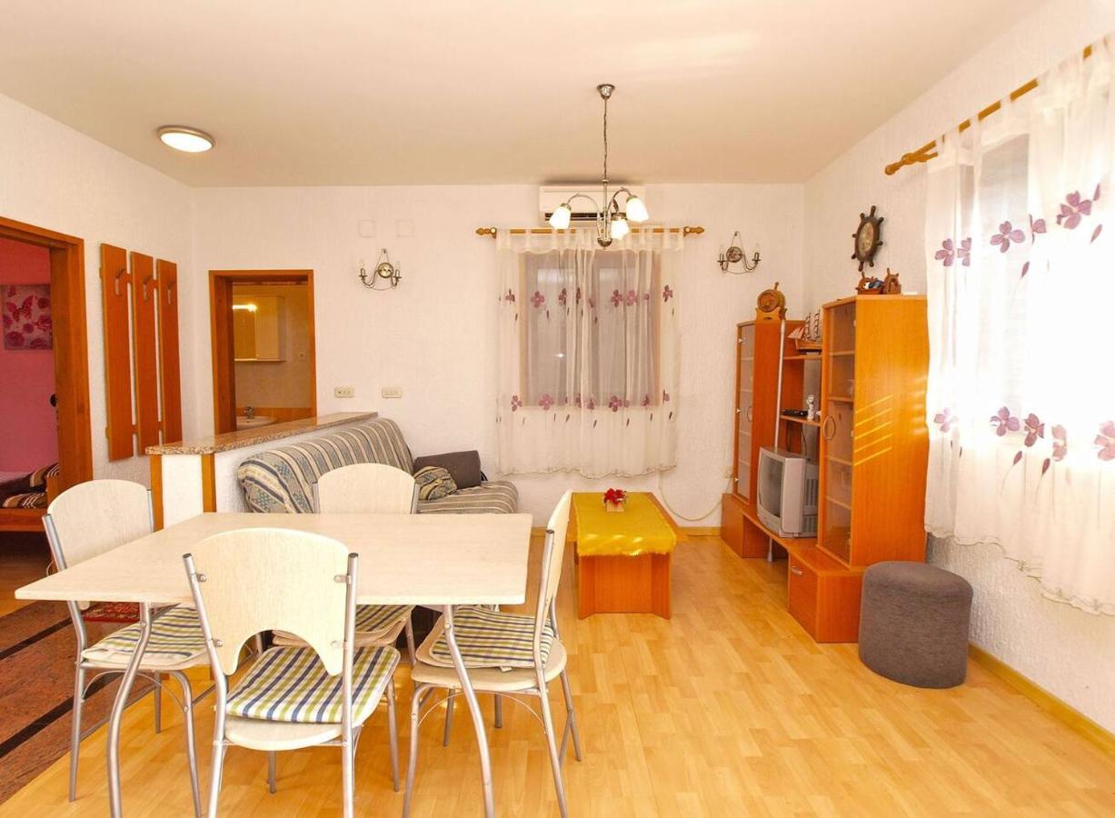Alma Apartment Porec Ngoại thất bức ảnh